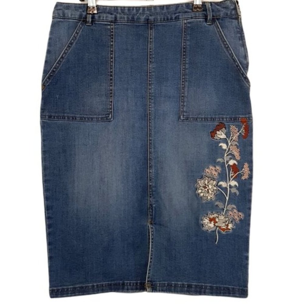 KATIES Size 10 Casual Blue Stretch Floral Embroidered Front-Split Denim Skirt